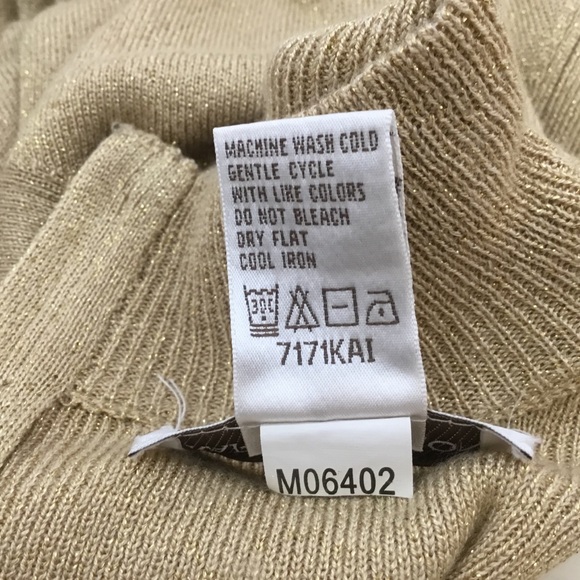 Draper’s and Damon’s Sparkling Champagne Knit Top - Picture 5 of 5